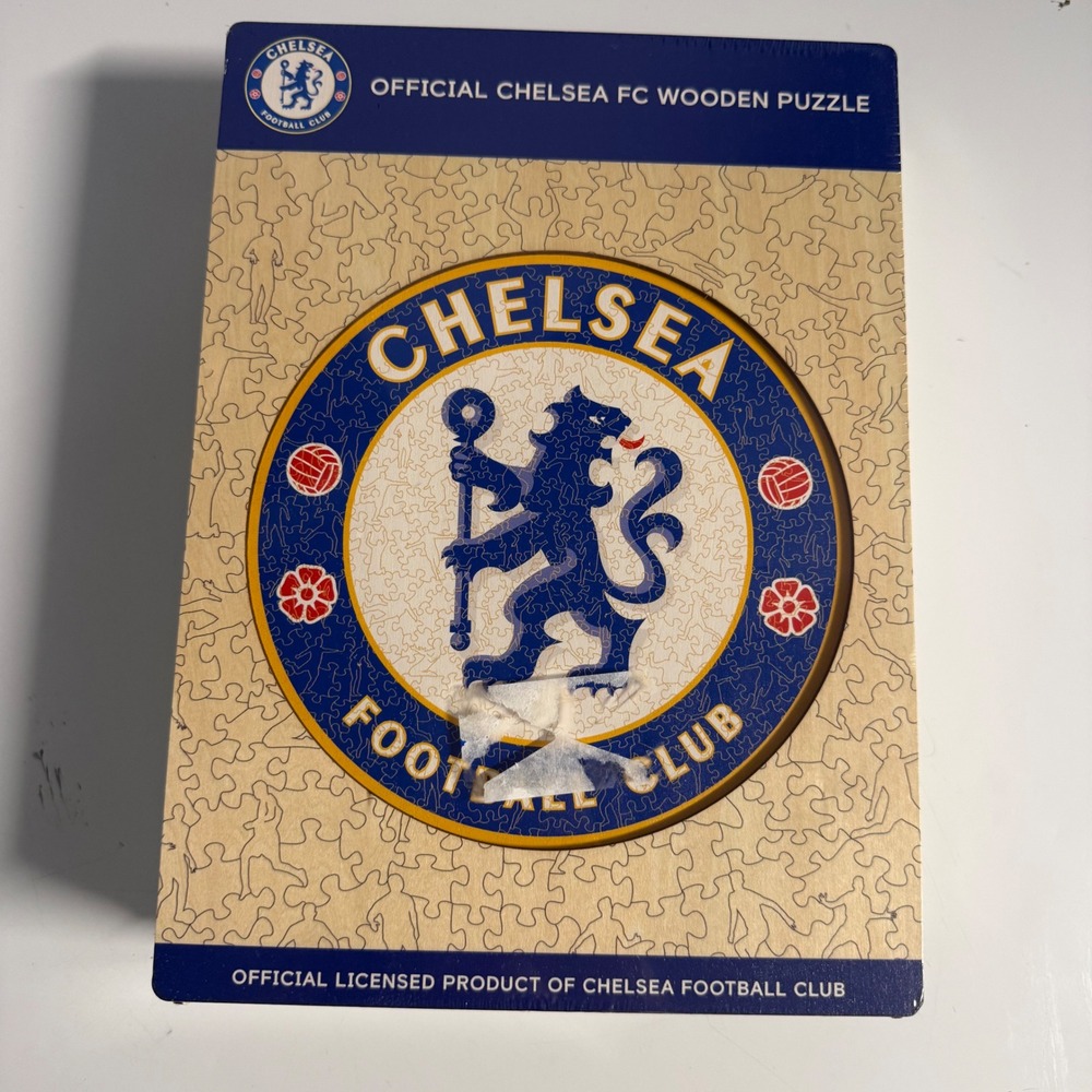 Official Chelsea FC Crest Luxury Wooden Jigsaw Puzzle 500 Pieces Size L New